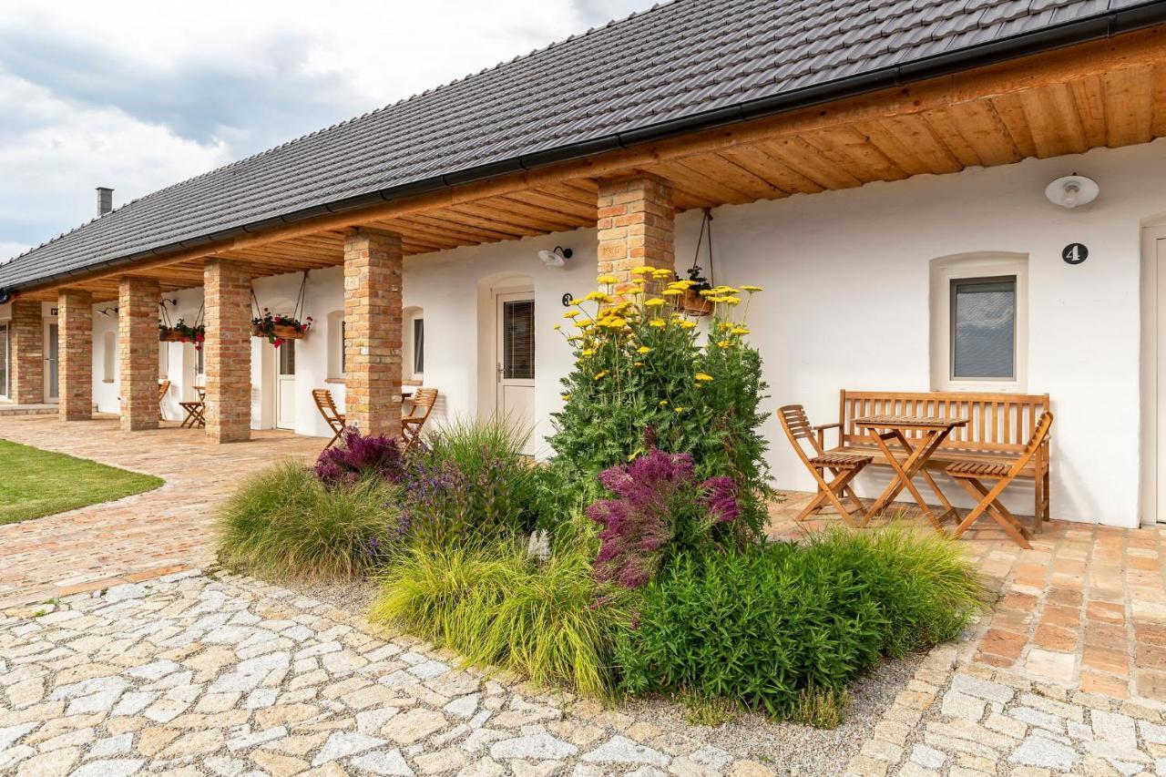 Cyklopenzion U Čápů Jevisovka Exteriér fotografie
